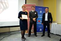 Свидетельство о внесении в «Галерею профессионалов финансовой сферы» за плодотворный труд и высокий профессионализм в области бухгалтерского учета, аудита и налогообложения получает финансовый контролер гостиниц «Radisson Роза Хутор» и «Park Inn by Radisson Роза Хутор» ООО «Компания по девелопменту горнолыжного курорта «Роза Хутор» Майер Е.А.